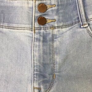 Apt 9 Straight Leg Light Blue Denim Jeans Size 10 w/30.5" inseam    Sac957